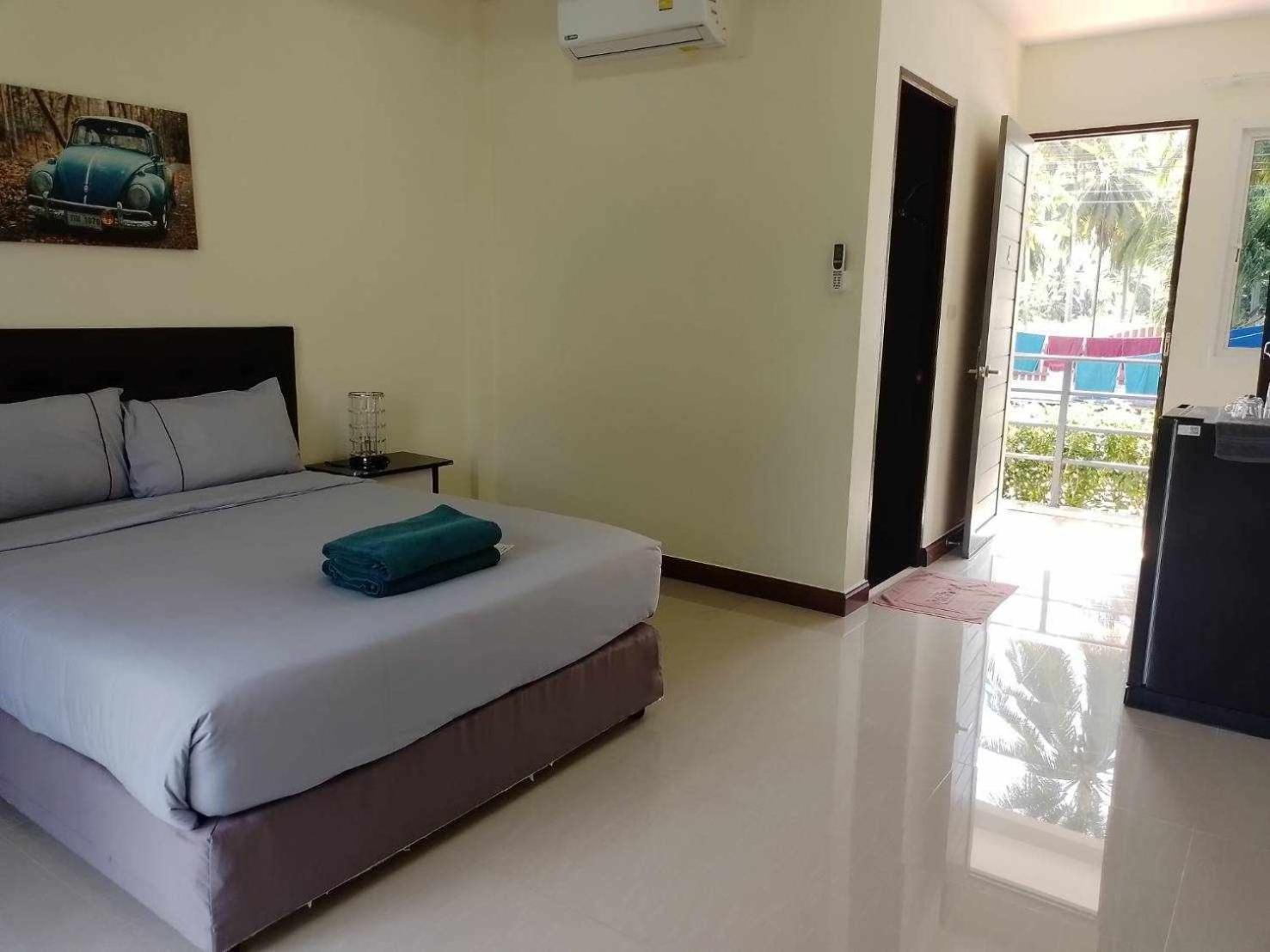 Loma Beach Resort Ban Pak Nam Pak Duat Экстерьер фото